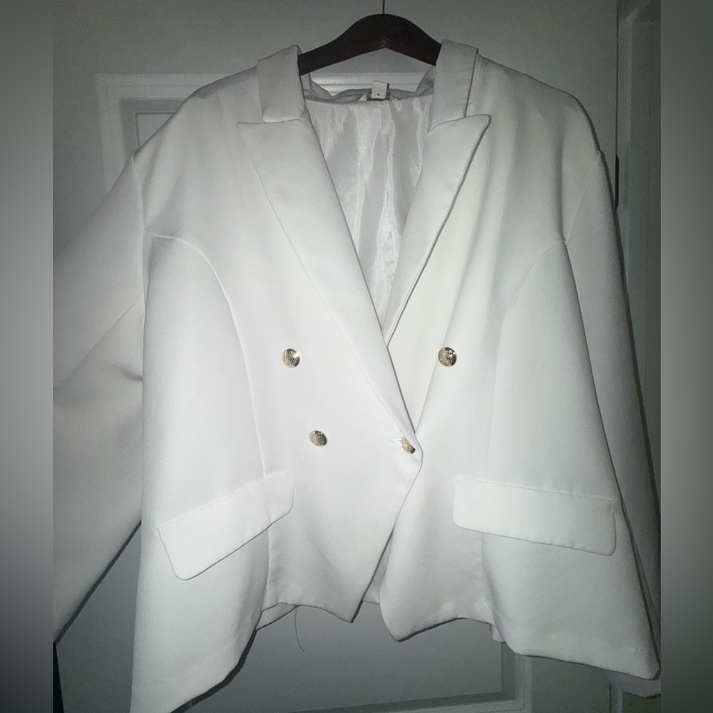White Double Breasted Blazer